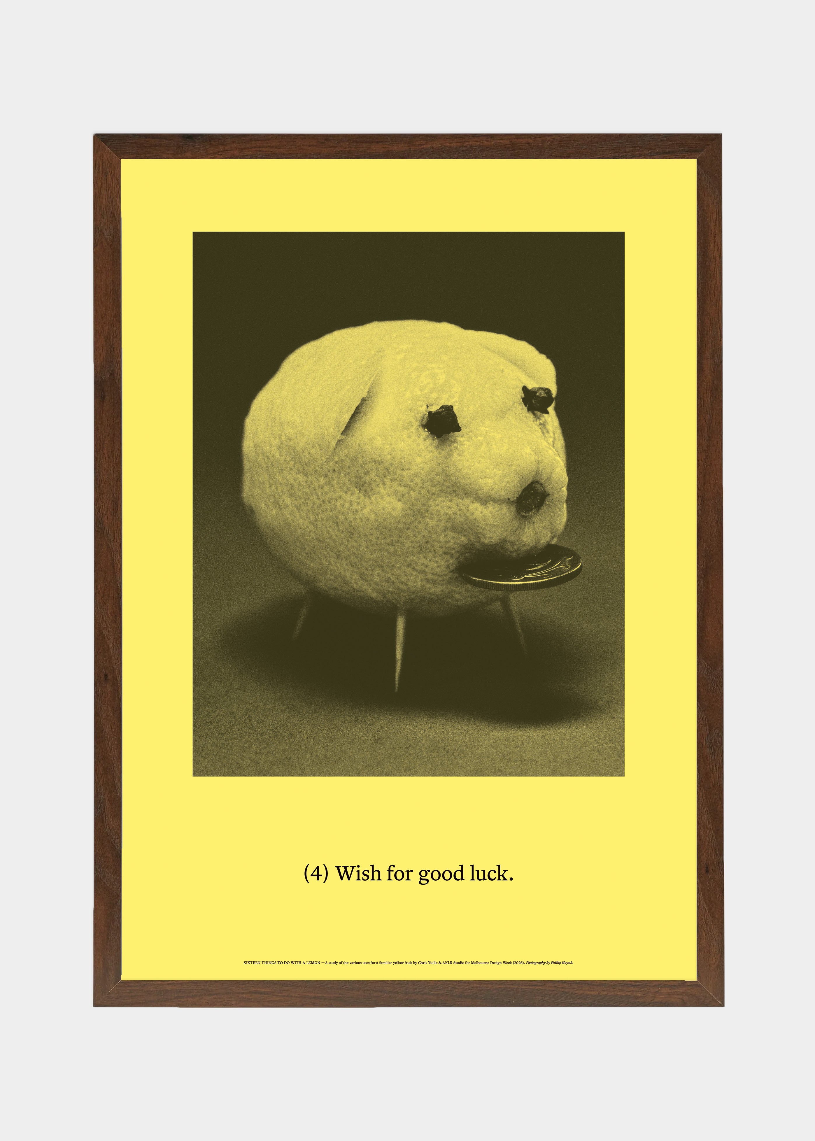 [04] Wish for good luck.